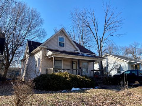 Single Family Residence in Danville IL 218 Kentucky Avenue.jpg