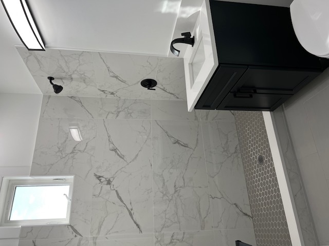 2715 W Potomac Street 3