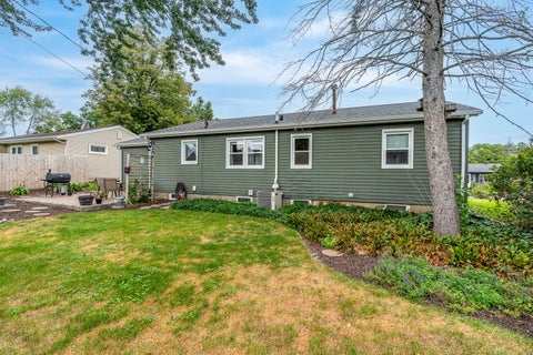 Tiny photo for 1923 Glenn Street, Bettendorf, IA 52722 (MLS # 12759308)