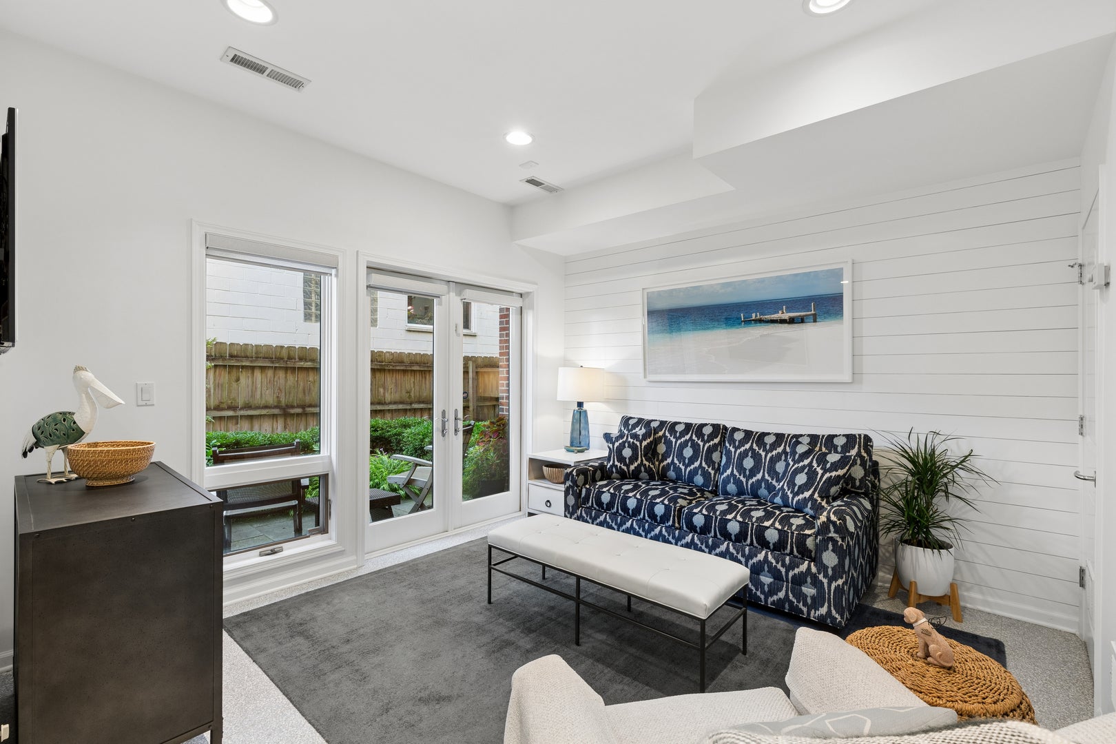 1738 W Diversey Parkway 3