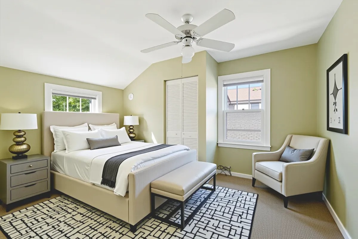 Evanston, Illinois 60202, United States, 3 Bedrooms Bedrooms, ,1 BathroomBathrooms,Residential,Active,223073