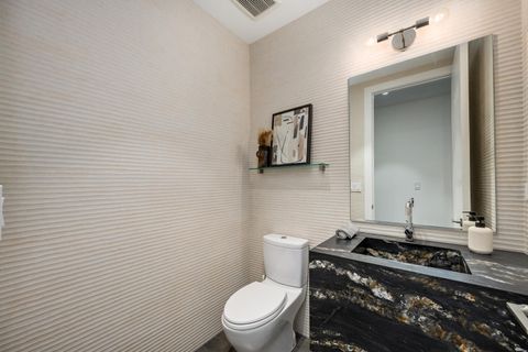 Tiny photo for 1625 N Burling Street #401, Chicago, IL 60614 (MLS # 12541515)