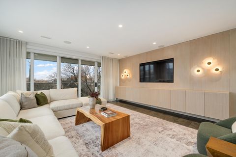 Tiny photo for 1625 N Burling Street #401, Chicago, IL 60614 (MLS # 12541515)