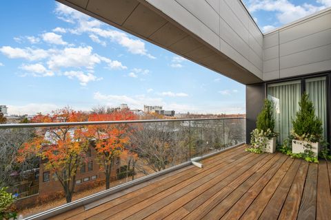 Tiny photo for 1625 N Burling Street #401, Chicago, IL 60614 (MLS # 12541515)