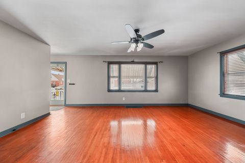 Tiny photo for 1428 Pickwick Street, Ottawa, IL 61350 (MLS # 12604110)