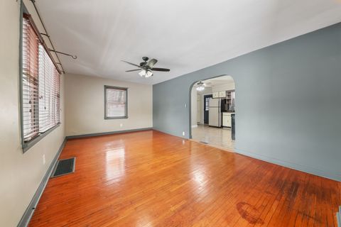 Tiny photo for 1428 Pickwick Street, Ottawa, IL 61350 (MLS # 12604110)