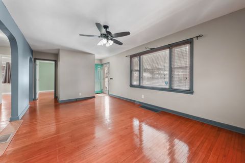 Tiny photo for 1428 Pickwick Street, Ottawa, IL 61350 (MLS # 12604110)