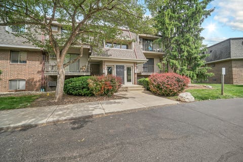 Tiny photo for 138 E Bailey Road #M, Naperville, IL 60565 (MLS # 12739166)