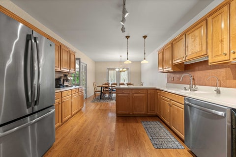 Tiny photo for 825 Braeman Court, Libertyville, IL 60048 (MLS # 12679808)