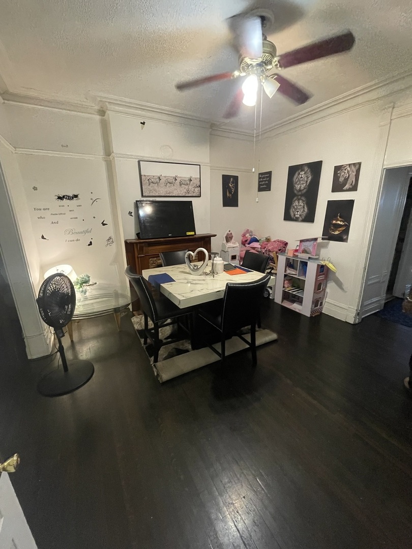 2723 W Washington Boulevard