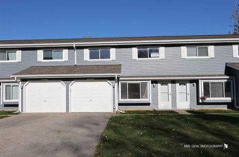 Photo of 34026 N White Oak Lane, Gurnee, IL 60031 (MLS # 12513546)