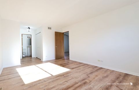 Tiny photo for 34026 N White Oak Lane, Gurnee, IL 60031 (MLS # 12513546)