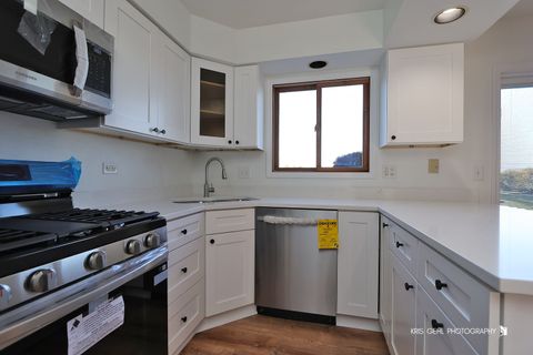 Tiny photo for 34026 N White Oak Lane, Gurnee, IL 60031 (MLS # 12513546)