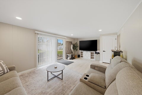 Tiny photo for 10324 S Kolmar Avenue, Oak Lawn, IL 60453 (MLS # 12725260)