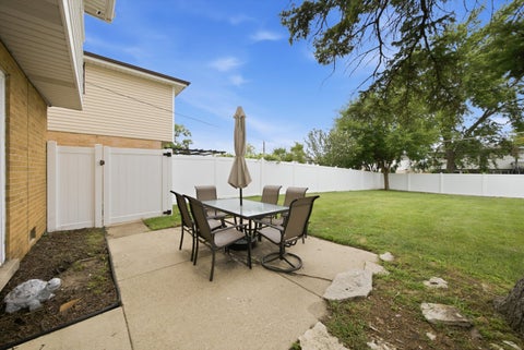 Tiny photo for 10324 S Kolmar Avenue, Oak Lawn, IL 60453 (MLS # 12725260)