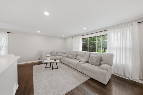 Tiny photo for 10324 S Kolmar Avenue, Oak Lawn, IL 60453 (MLS # 12725260)