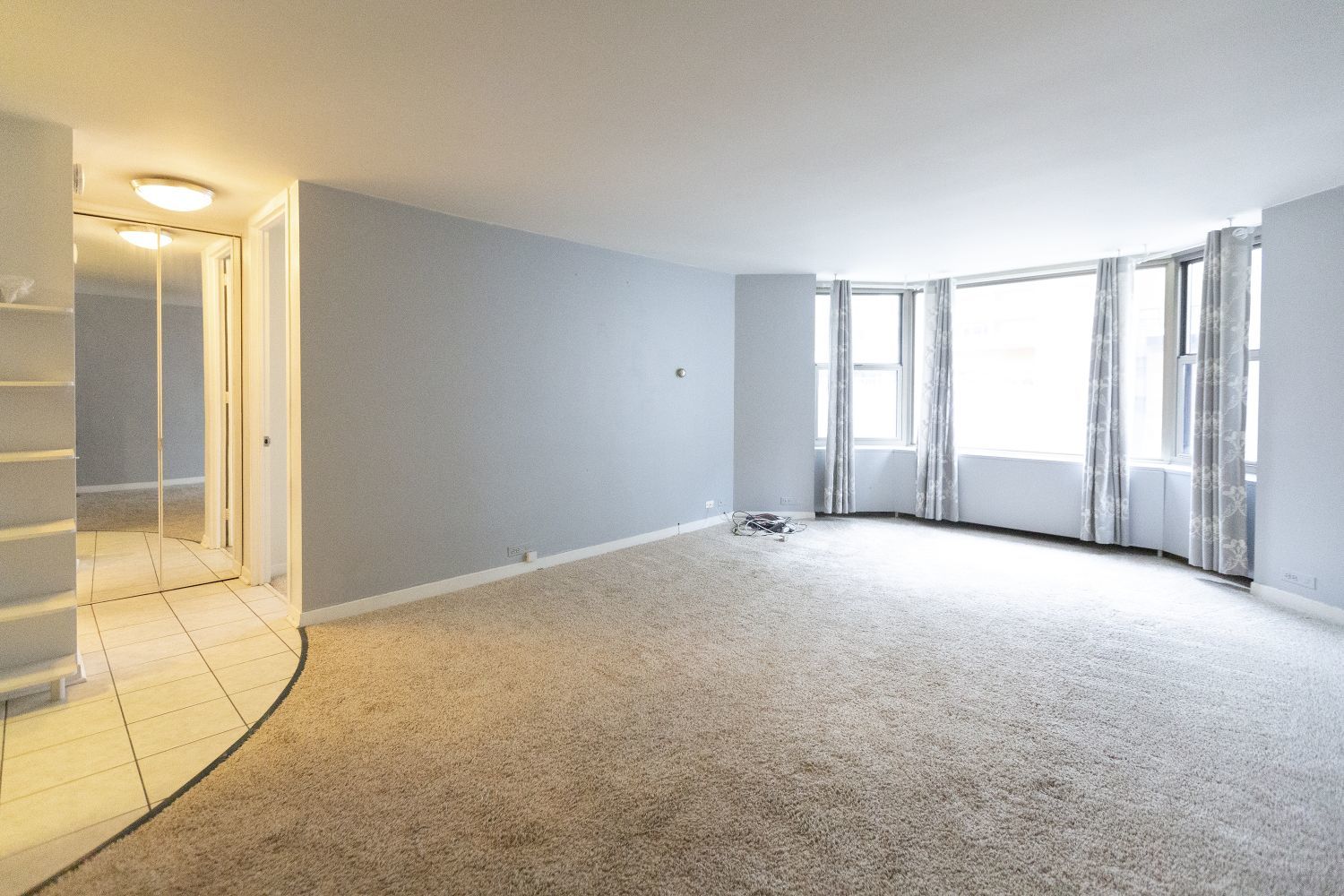 535 N Michigan Avenue 806