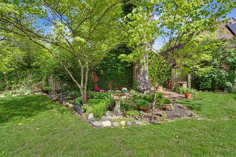 Tiny photo for 1104 W Green Street, Champaign, IL 61821 (MLS # 12619472)