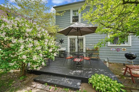 Tiny photo for 1104 W Green Street, Champaign, IL 61821 (MLS # 12619472)