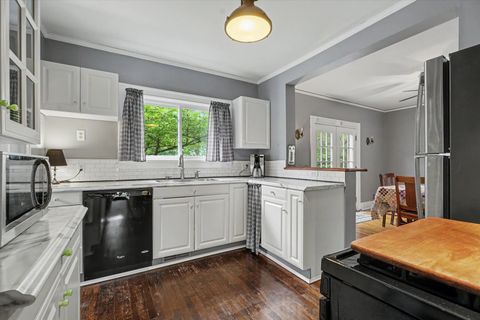 Tiny photo for 1104 W Green Street, Champaign, IL 61821 (MLS # 12619472)