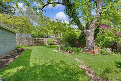 Tiny photo for 1104 W Green Street, Champaign, IL 61821 (MLS # 12619472)