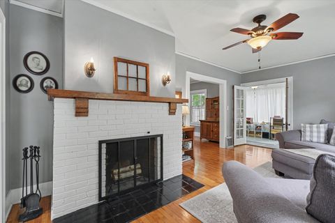 Tiny photo for 1104 W Green Street, Champaign, IL 61821 (MLS # 12619472)