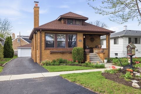 Tiny photo for 628 Franklin Street, Downers Grove, IL 60515 (MLS # 12622259)