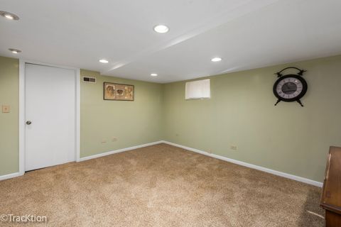 Tiny photo for 628 Franklin Street, Downers Grove, IL 60515 (MLS # 12622259)