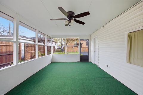 Tiny photo for 628 Franklin Street, Downers Grove, IL 60515 (MLS # 12622259)