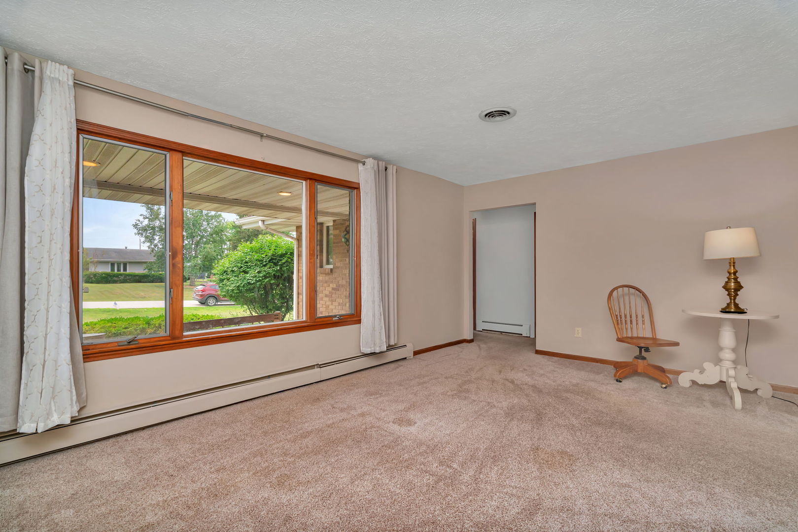16214 W Diane Way