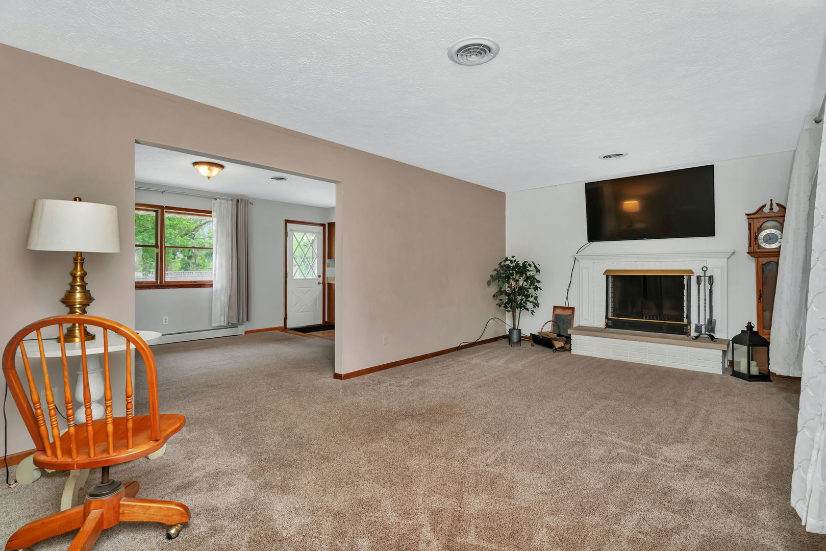 16214 W Diane Way