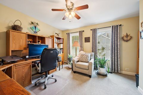 Tiny photo for 388 Narragansett Court, Crystal Lake, IL 60012 (MLS # 12590406)