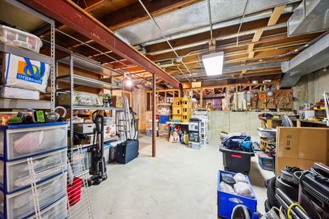 Tiny photo for 388 Narragansett Court, Crystal Lake, IL 60012 (MLS # 12590406)