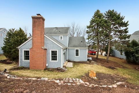 Tiny photo for 388 Narragansett Court, Crystal Lake, IL 60012 (MLS # 12590406)