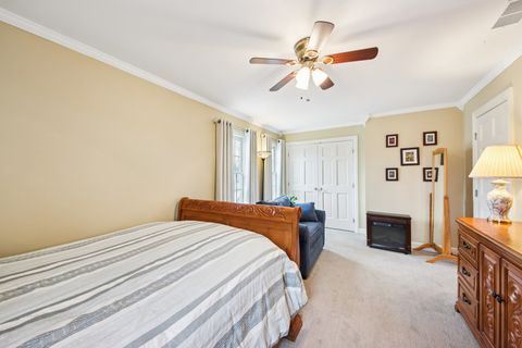 Tiny photo for 388 Narragansett Court, Crystal Lake, IL 60012 (MLS # 12590406)