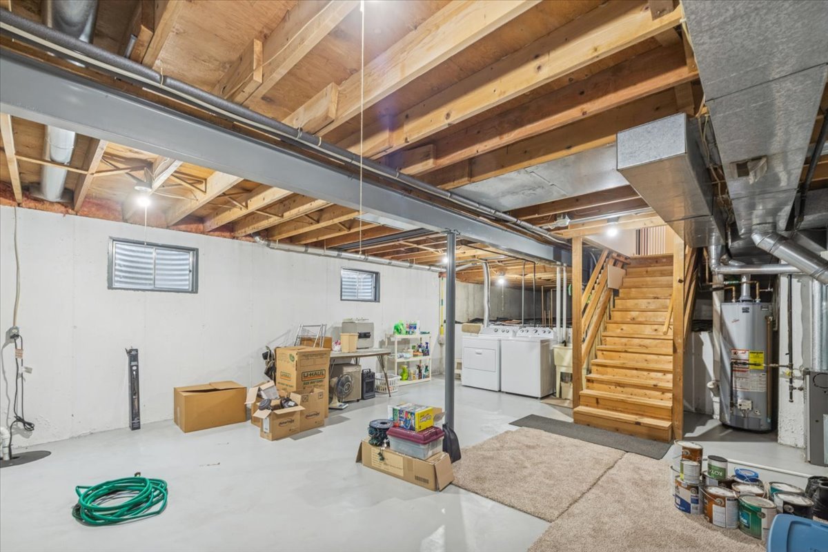 McHenry, Illinois 60050, United States, 3 Bedrooms Bedrooms, ,3 BathroomsBathrooms,Residential,Active,229690