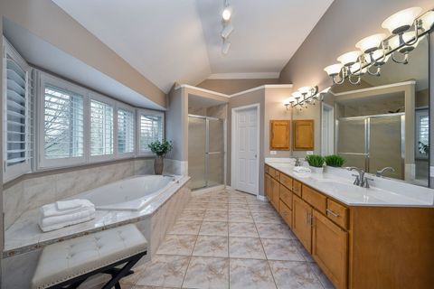 Tiny photo for 640 Kendridge Court, Aurora, IL 60502 (MLS # 12616462)
