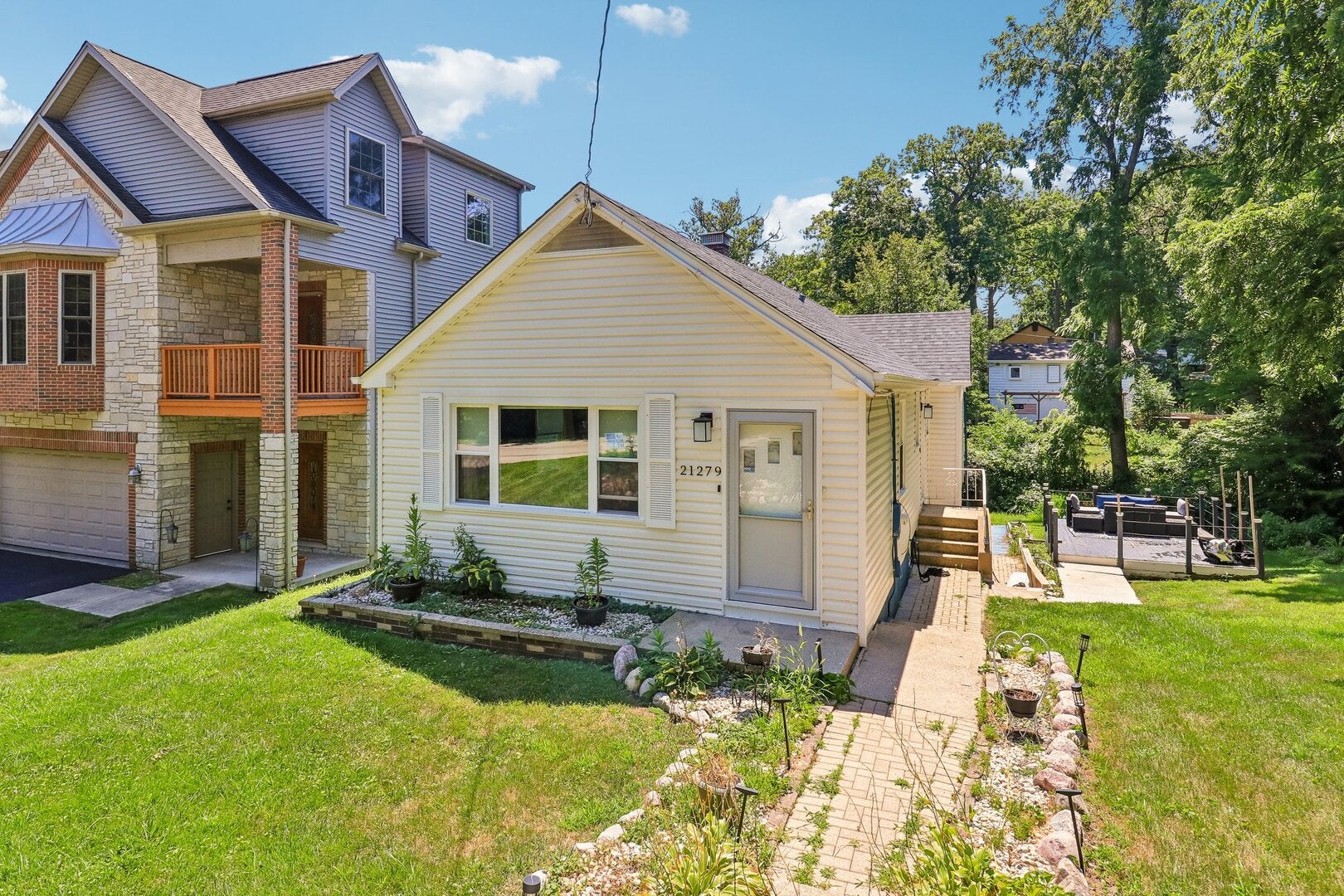 21279 W Shady Lane