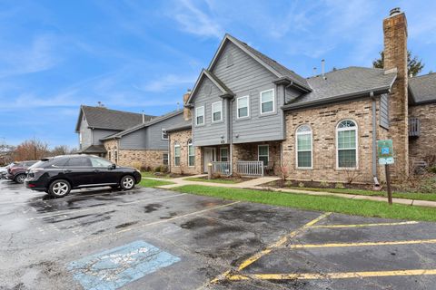 Tiny photo for 43 Foxcroft Road #43-127, Naperville, IL 60565 (MLS # 12586724)