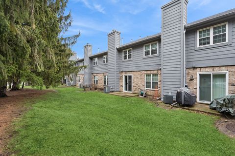 Tiny photo for 43 Foxcroft Road #43-127, Naperville, IL 60565 (MLS # 12586724)