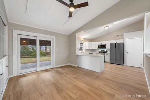 Tiny photo for 5609 N Il Route 47 Highway, Woodstock, IL 60098 (MLS # 12526498)