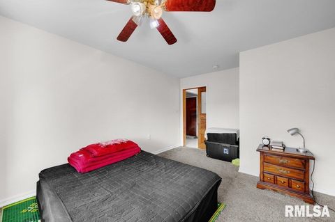 Tiny photo for 705 13TH Street W, Milan, IL 61264 (MLS # 12598891)