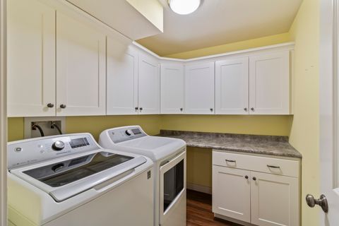 Tiny photo for 1915 Dunraven Road, Bloomington, IL 61704 (MLS # 12559987)