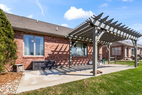 Tiny photo for 1915 Dunraven Road, Bloomington, IL 61704 (MLS # 12559987)