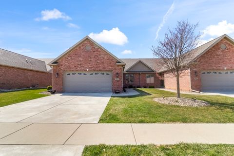 Tiny photo for 1915 Dunraven Road, Bloomington, IL 61704 (MLS # 12559987)