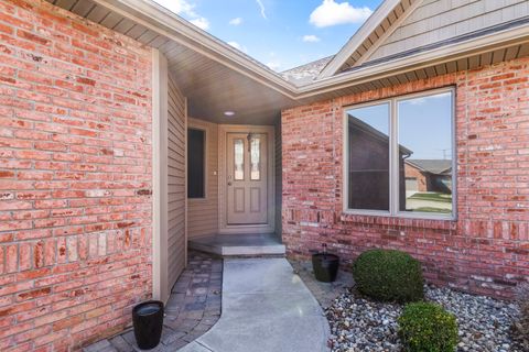 Tiny photo for 1915 Dunraven Road, Bloomington, IL 61704 (MLS # 12559987)