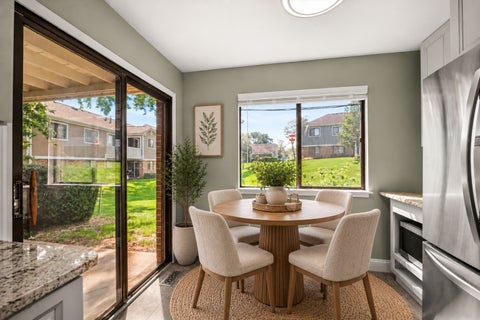 Tiny photo for 1547 7 Pines Road #D-1, Schaumburg, IL 60193 (MLS # 12779326)