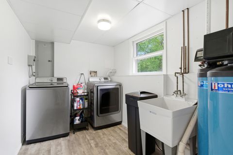 Tiny photo for 0N717 Knollwood Drive, Wheaton, IL 60187 (MLS # 12630480)