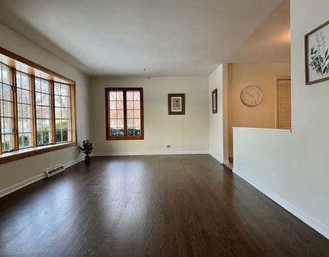 Tiny photo for 3051 S Scott Street, Des Plaines, IL 60018 (MLS # 12532262)