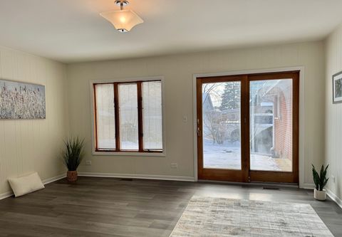 Tiny photo for 3051 S Scott Street, Des Plaines, IL 60018 (MLS # 12532262)